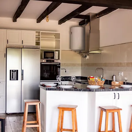 El Amanecer Holiday home Roblido